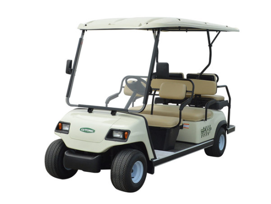 六座高爾夫球車